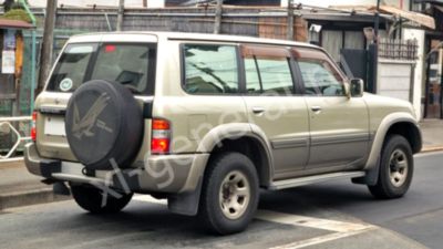 Лобовое стекло Nissan Safari Y61